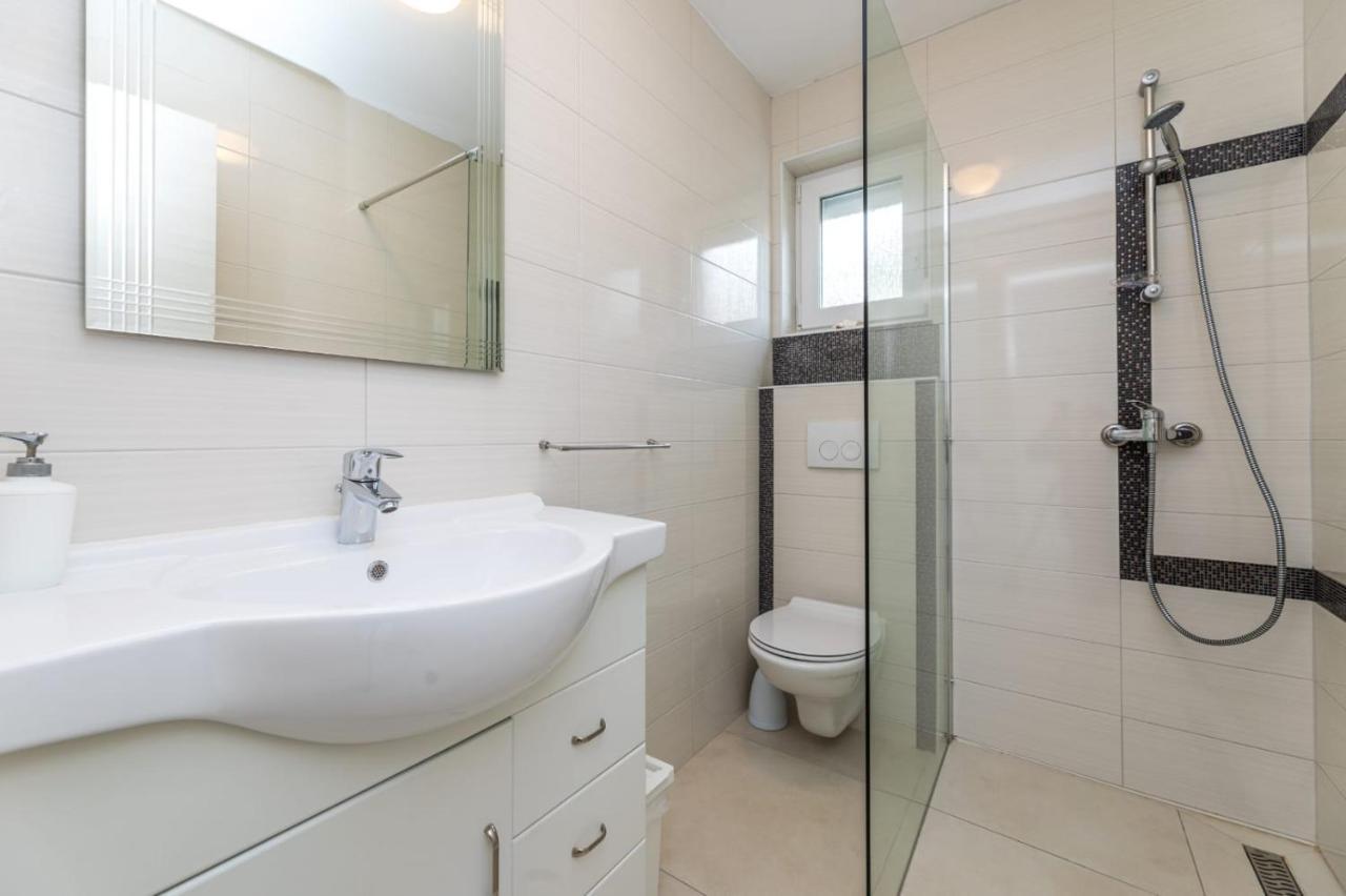 Apartments Augustinovic Baška Kültér fotó