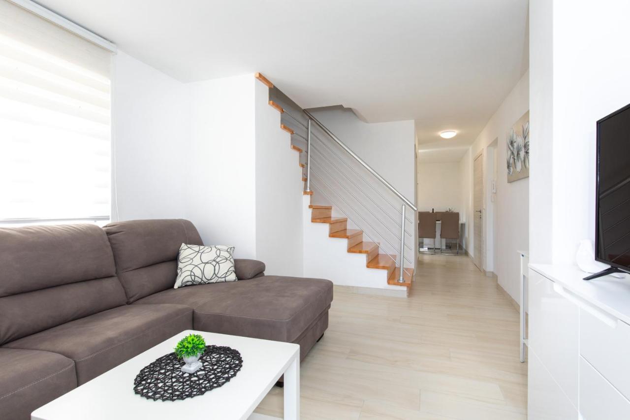 Apartments Augustinovic Baška Kültér fotó