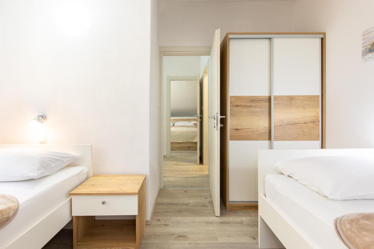 Apartments Augustinovic Baška Kültér fotó