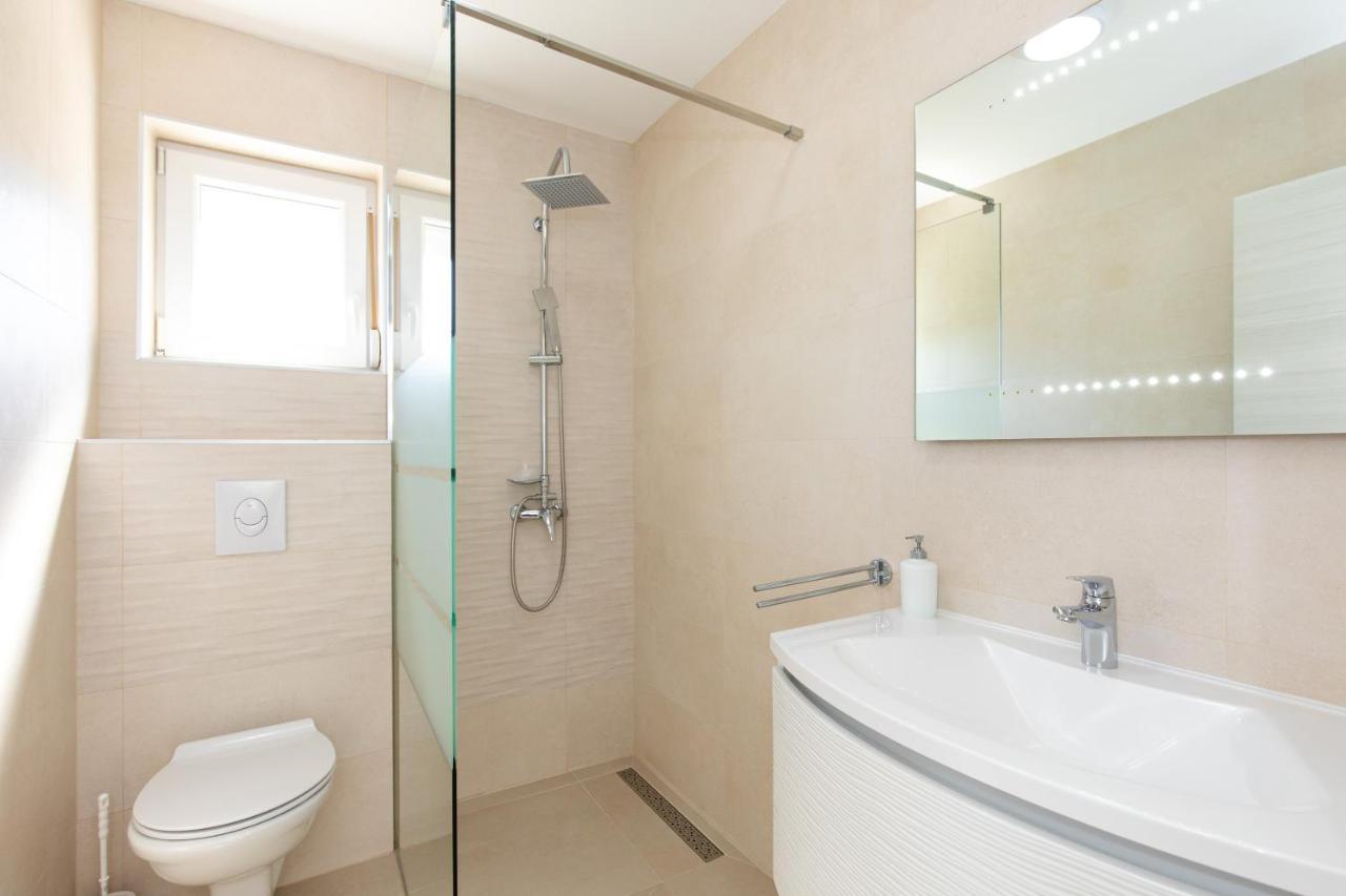 Apartments Augustinovic Baška Kültér fotó